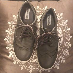 ⭐️⭐️Steve Madden Shoes Gray